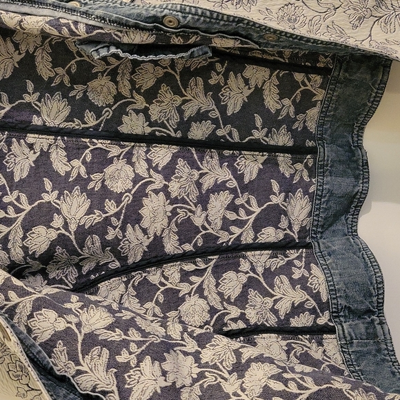 AJ ARMANI JEANS/ 10 / PRINT - Picture 8 of 12